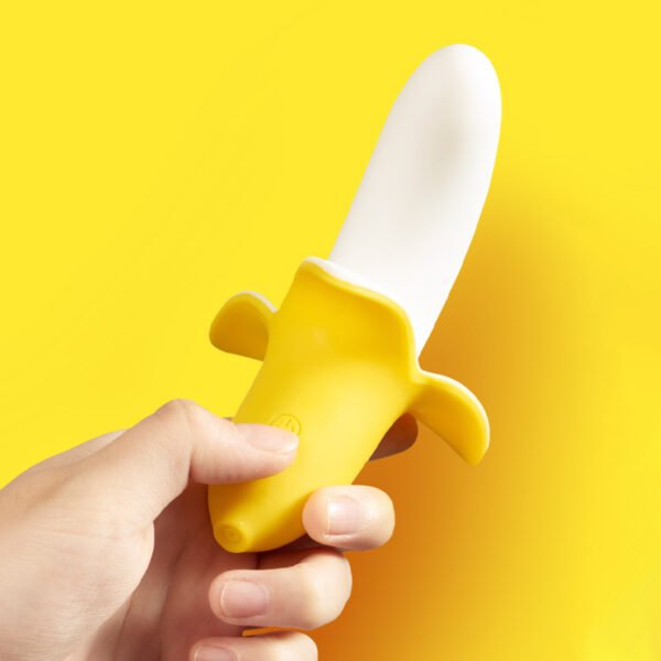 Satisfying female clitoral stimulation soft silicone fruit sex toy dildo g-spot banana vibrator - 图片 11